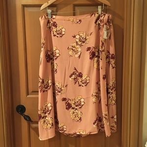 Never worn Nordstrom Rack wrap floral midi skirt